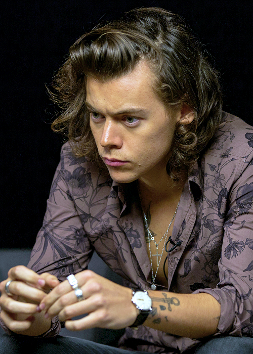 sincejk97's tweet photo. RT PARA AJUDAR NA VOTAÇÃO #EMABiggestFans1D http://t.co/Y14DAvwHd6