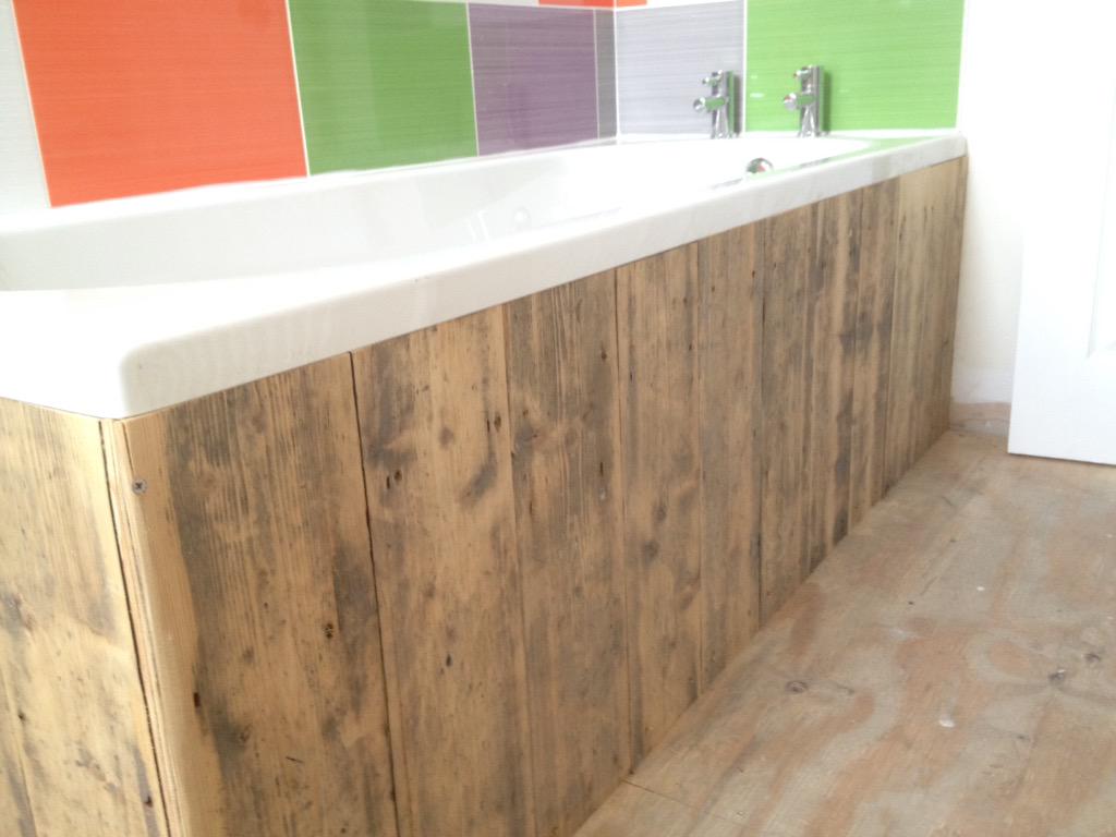 tbjandp's tweet photo. Bath panel made from old reclaimed floorboards to match landing feature wall. #sheffieldissuper #bathpanel #joiner http://t.co/3TUCyQeqzP