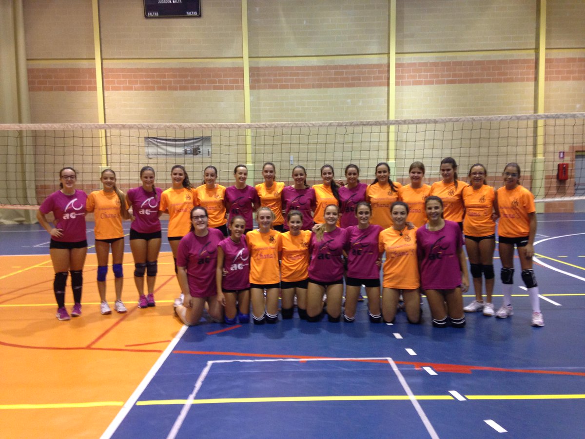 benejuzarVC's tweet photo. Fin de semana completo, viernes CV Daya Nueva @_tin69 y sábado CV Albatera. El @benejuzarVC sigue con la preparación. http://t.co/UGn8lj4LnE