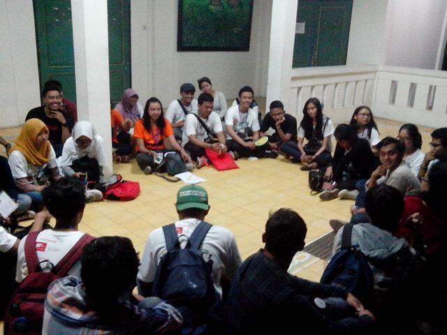 SoloCityJazz's tweet photo. Ini dia temen2 volunteers yg luar biasa dibalik kesuksesan #SoloCityJazz #SCJ2015 *hugs http://t.co/XPAZfwM3uW