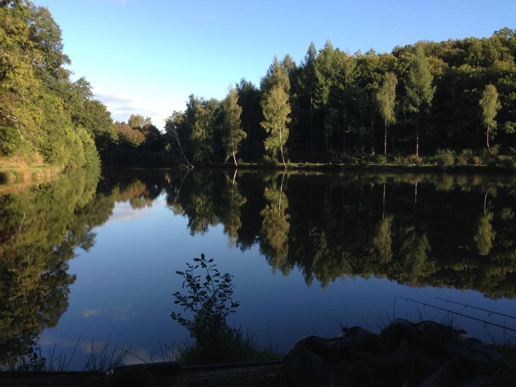 Over nighter on Le Coly, chill in the air and feels autumn is here. Tight lines!!