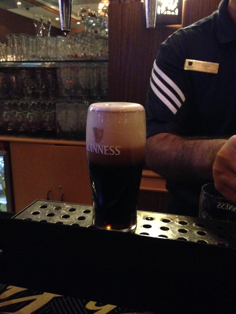 Pint in Dubai. Note to self, never outside Ireland apart from <a href="/Nonabluetavern/">NONA BLUE</a> <a href="/Graeme_McDowell/">Graeme McDowell</a> has it sorted
