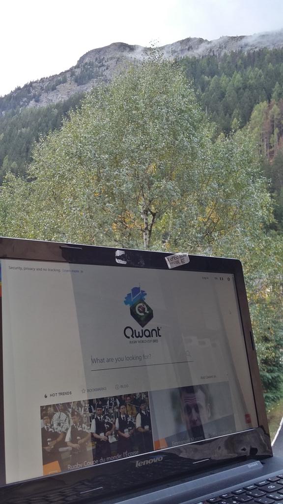 Rol3and's tweet photo. Même dans les montagnes à Chamonix, Qwant toujours avec moi #qwantuser http://t.co/zD9owjH9u9