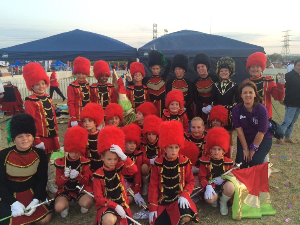 elizmabrink's tweet photo. Laerskool Brits se Drum majorettes vermaak ons soos die son ondergaan op hierdie #rflc2015 @Relay4Life_Corp http://t.co/CMYAecspoi