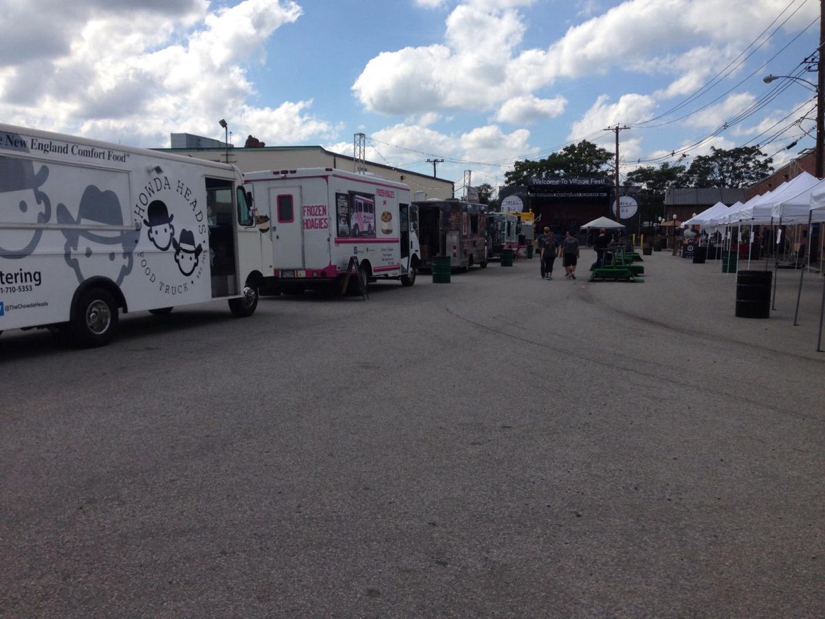 cityofeverettma's tweet photo. Food trucks are rolling in for Village Fest. Join us #DownTheVillage in Everett from 3PM-9PM! http://t.co/Twc1HFey8p