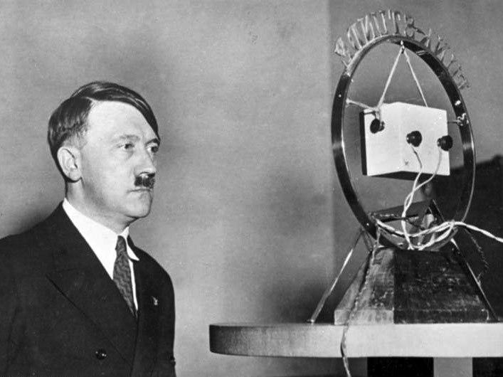 VICE's tweet photo. The Nazis loooved meth http://t.co/OWoSg28GUB http://t.co/8EewJU964o