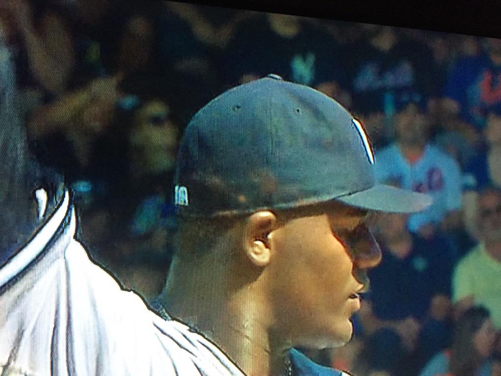 botrytised's tweet photo. @Mets @MetsMerized @The7Line @metsblog @Yankees Pineda cheating w #pinetar AGAIN #SubwaySeries http://t.co/BfSUwqQkEJ