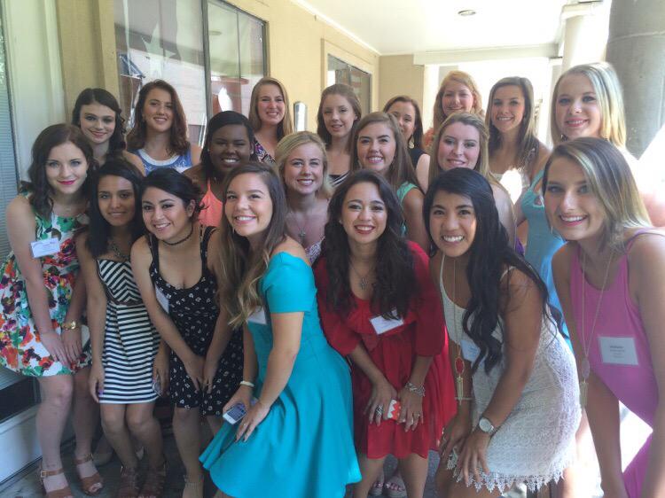 marieAA97's tweet photo. Love my Rho Gamma group ๐๐#fallrush2015 http://t.co/zj3Nia2ERm