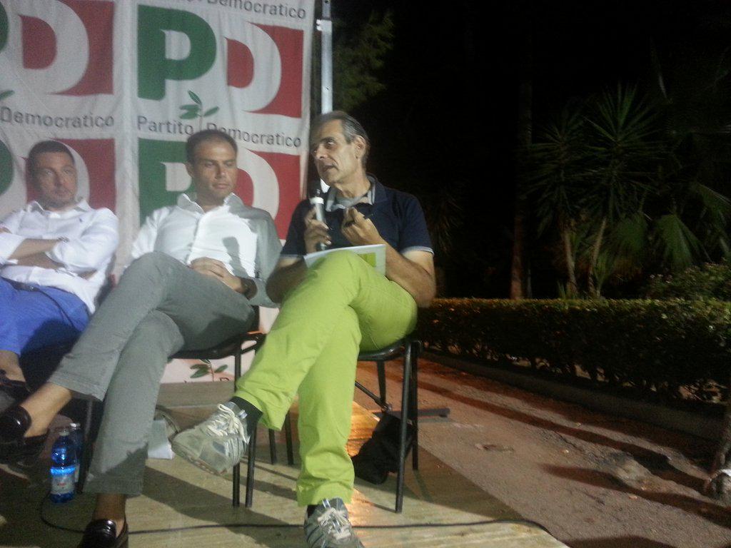 PdTaranto's tweet photo. #DeFlorio #CiaTaranto: "L'Agricoltura a Taranto e Puglia produce eccellenza. Auspico più squadra tra produttori" http://t.co/cU5H20gXsd