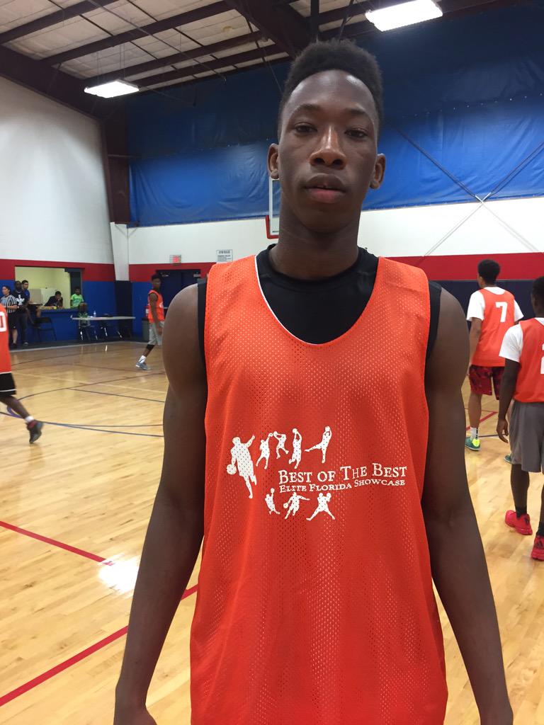 BayAreaHoopsfl's tweet photo. 2017 6'6'' Ibrahim Doumbia of Miami Country Day has no issue being aggressive.  A true running Forward who finishes. http://t.co/oWCjL9DLm8