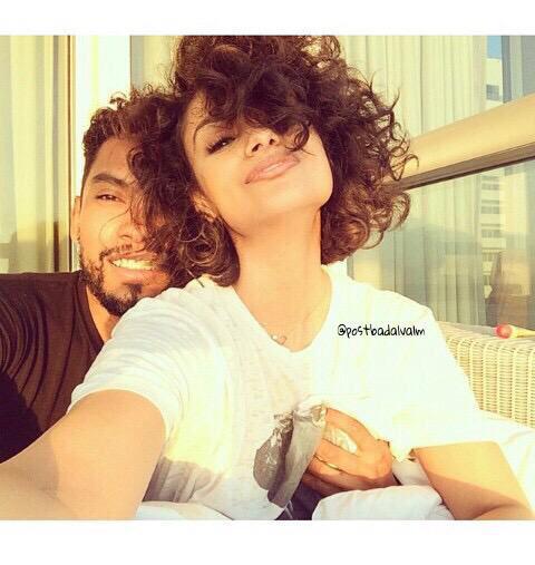 postbadcutee's tweet photo. On a une histoire avec des hauts et des bas mais malgres sa sa change pas mes sentiment pour toi 💕 http://t.co/AXjgtafbYH
