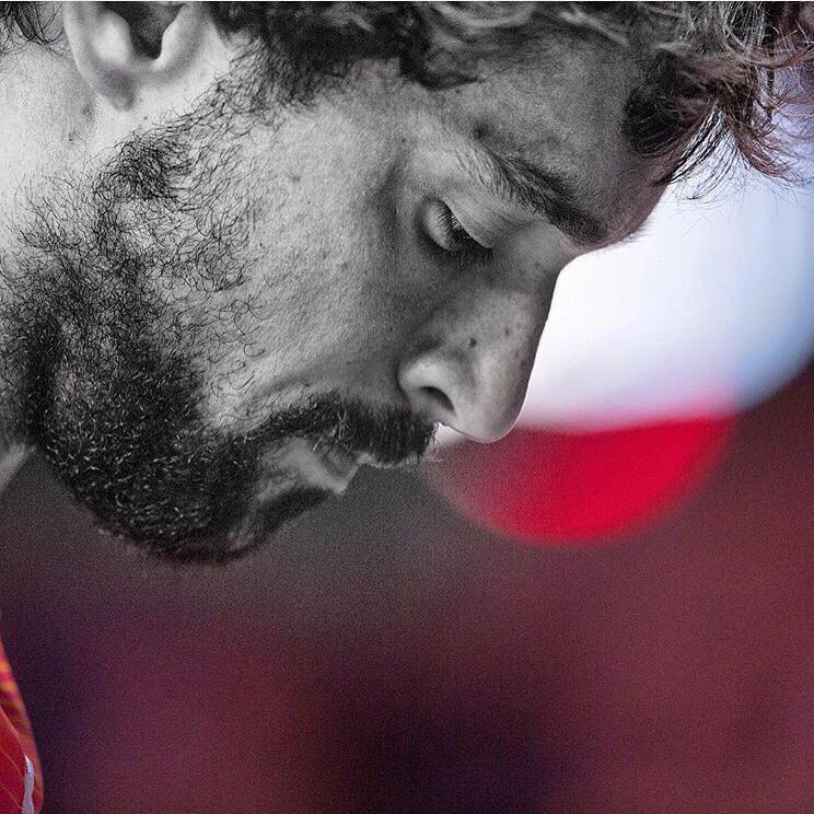 23Llull's tweet photo. Preparación, concentración, determinación y BALONCESTO

Mañana, a por todas 💪🏻

#SomosEquipo #ESPBasket http://t.co/uXTggIFyf4