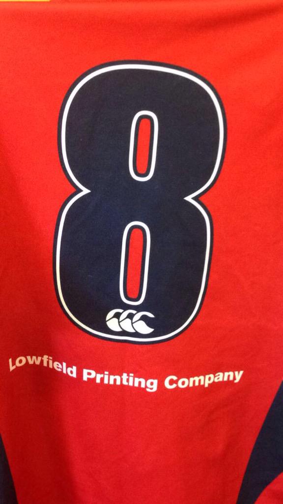 MarkDavey90's tweet photo. Great win today on the road vs East Grinstead! @WESTCOMBE_PARK #combe #weare ! Good to be back in the 8 shirt too! http://t.co/22qW7BjL0A
