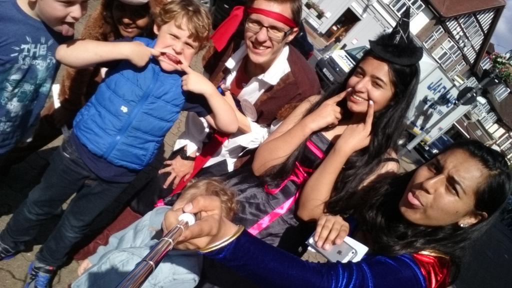 RubbishCampaign's tweet photo. Silly faces in this #rubbishselfie http://t.co/wfaZowSBHj