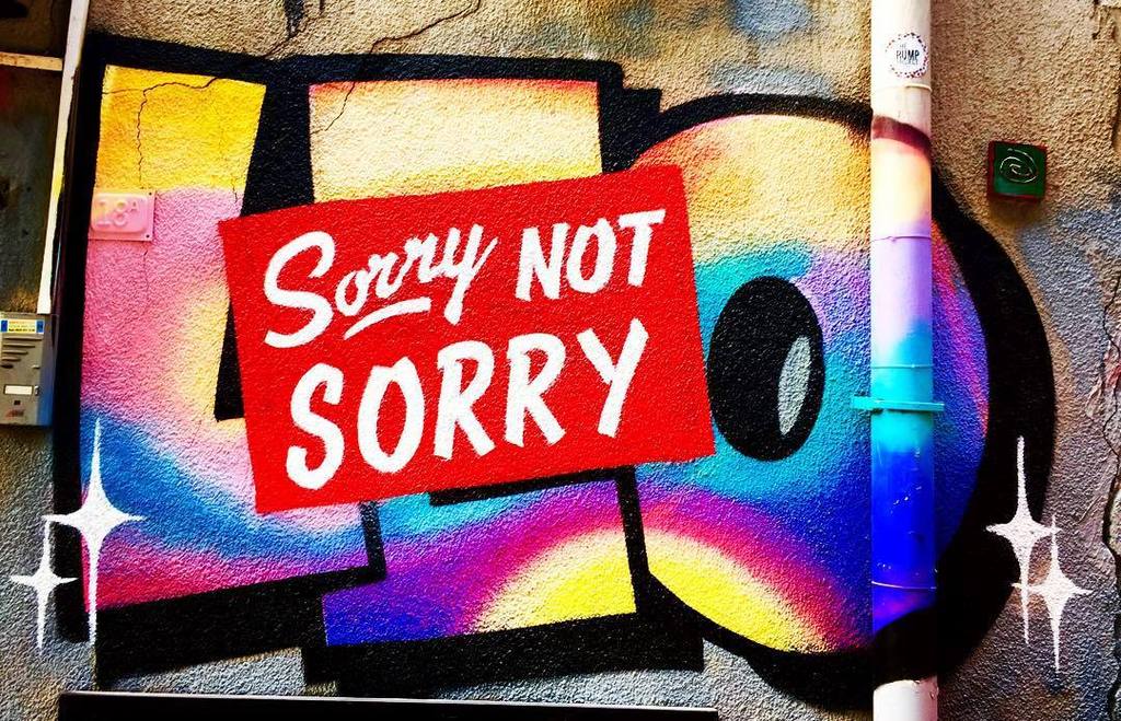 paulj85's tweet photo. #sorrynotsorry #Istanbul #streetart #leo http://t.co/6XKsD6EaEc