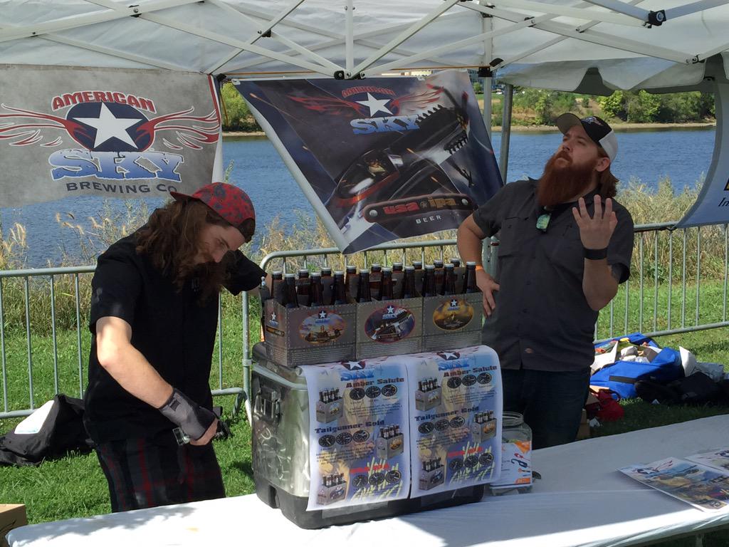 DrLanceMd's tweet photo. @AmericanSkyBeer Rocking out and pouring beer #abr2015 #mncraftbeer #beerfestival #craftbeer #KeepItLocal #airguitar http://t.co/6Xar51Jmq1