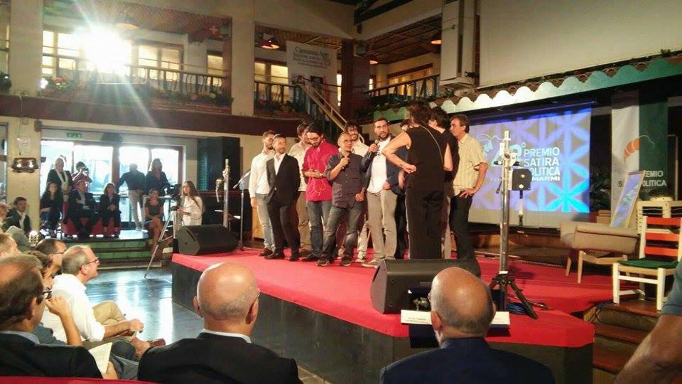 Lercio.it tweet media