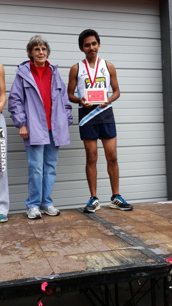 LegerRun's tweet image. Great day of racing today at the Nike Holly Invitational. @CardinalLegerSS @HelenaMesich