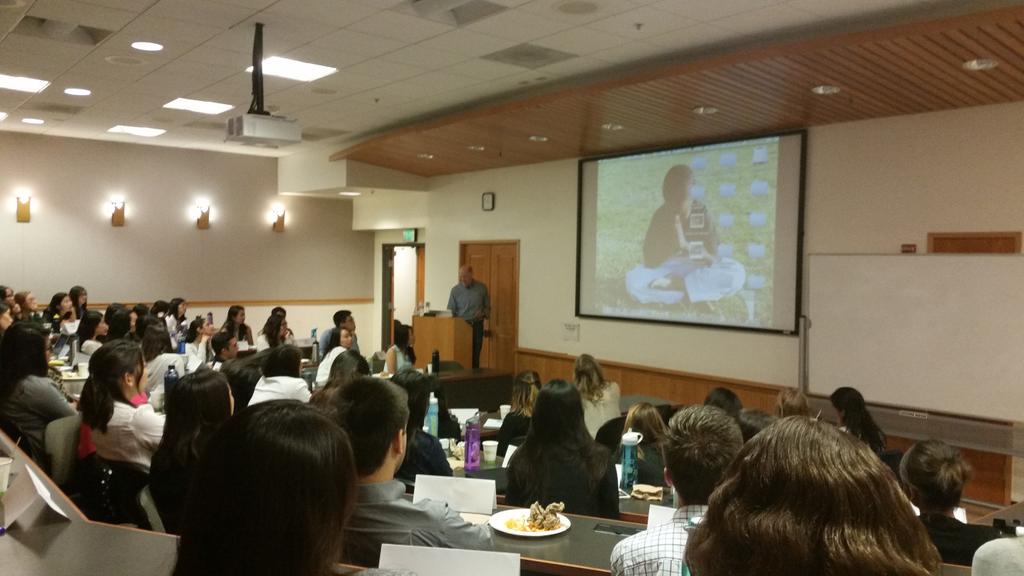 katiercrawford's tweet image. Former VP at Yahoo! David Reimer presenting to #BerkeleyOptometry on &quot;Profesional Branding Through Storytelling&quot;