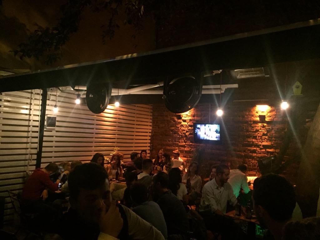 LookPubShot's tweet photo. #anıyakala #lookpub #tekirdağ #saturday #tuborg #carlsberg http://t.co/uh9wjrQQPY