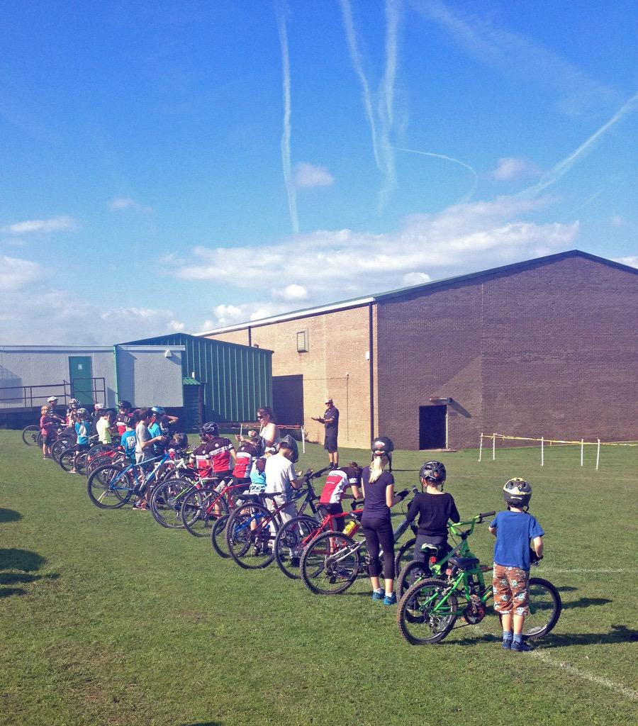 cycleholmfirth's tweet photo. @cycleholmfirth @HolmfirthHighPE bike check at today's Go Ride #lotsofcyclists #futurestars #activekids http://t.co/F2DBBCGoHd