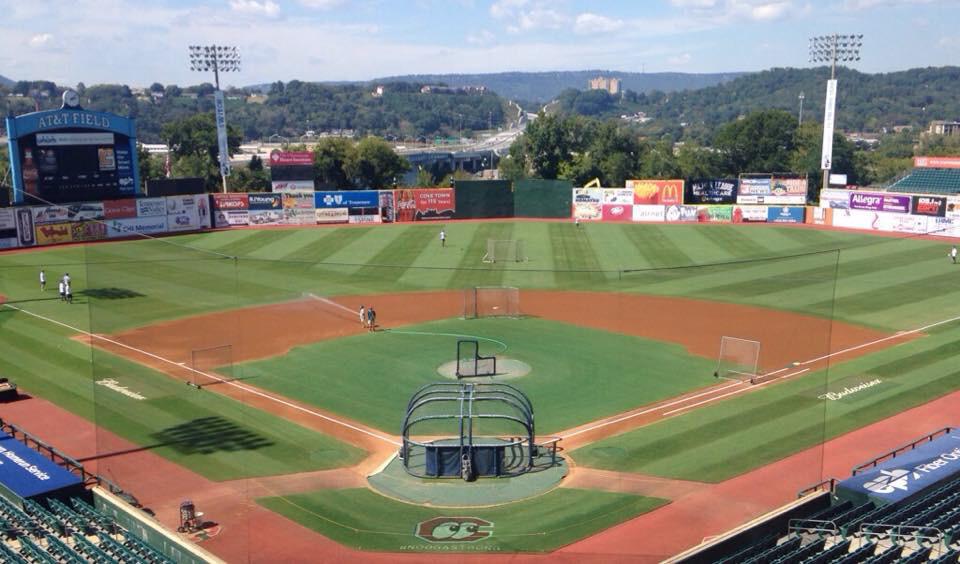 ChattLookouts's tweet photo. Field looks great on a beautiful day for baseball.

It's game 3 of the @BCPowders SL Finals at 7:15. Series tied 1-1. http://t.co/wt0qX3sioQ