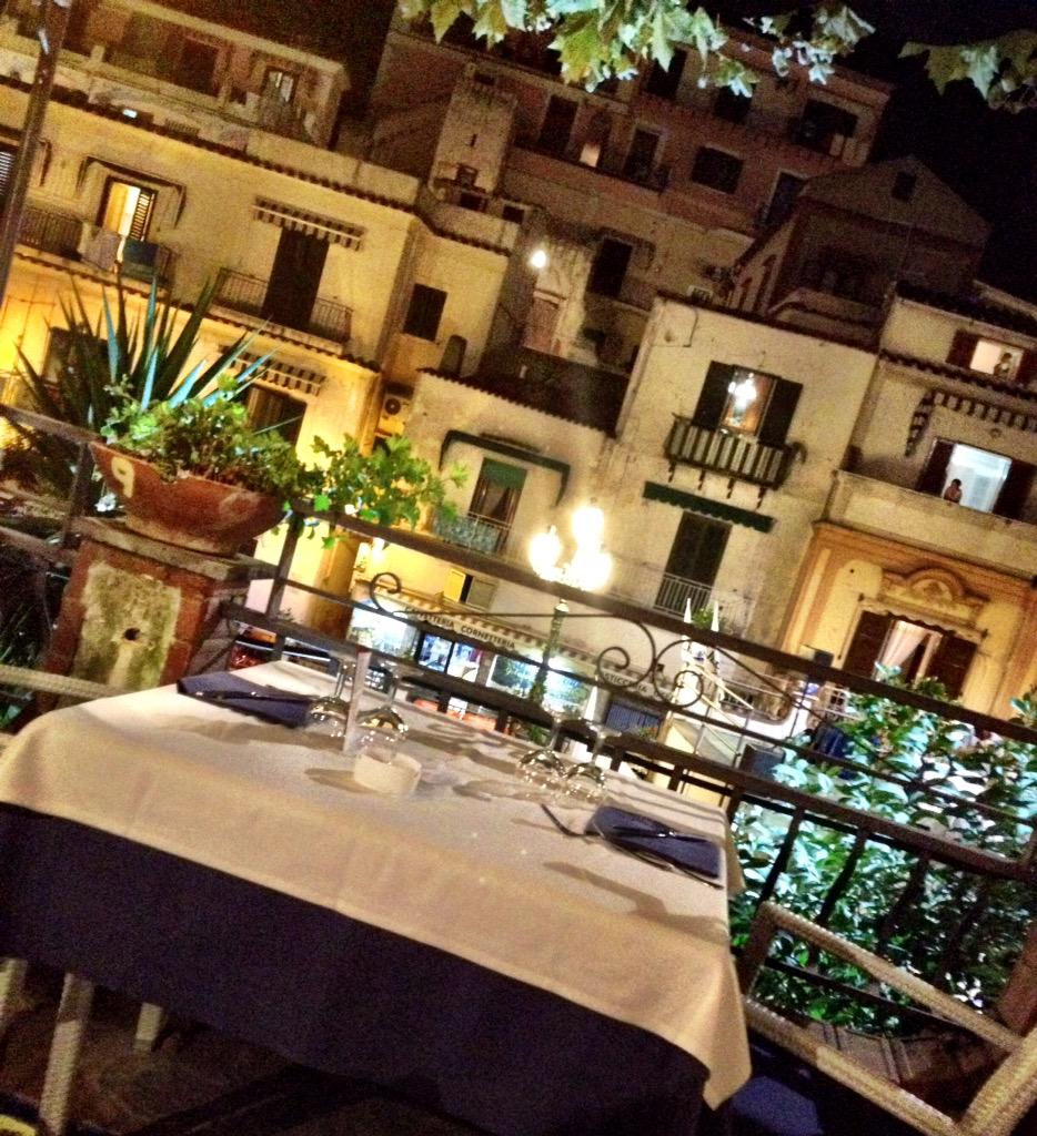 MilenaLazzaroni's tweet photo. Eccoci!! 😉 Tutti a cena a #Cetara #costieraamalfitana #alconvento http://t.co/KmmHqLRV4q @torrentepasqual http://t.co/bisrY3sQ9d