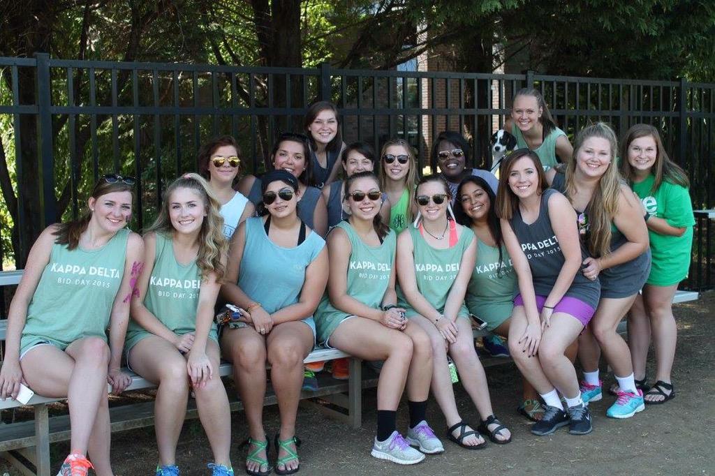 kadra_pace's tweet photo. Making the most of the last day of #ChopWeek2015 @KappaDeltaUTC @LambdaChiUTC http://t.co/GIVIGSeYKh