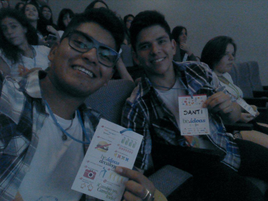 GiibanOk's tweet photo. Empezamos ya una tarde de #BeIdeas #salta #PlanetaJeva http://t.co/Y2FBwsJjr5