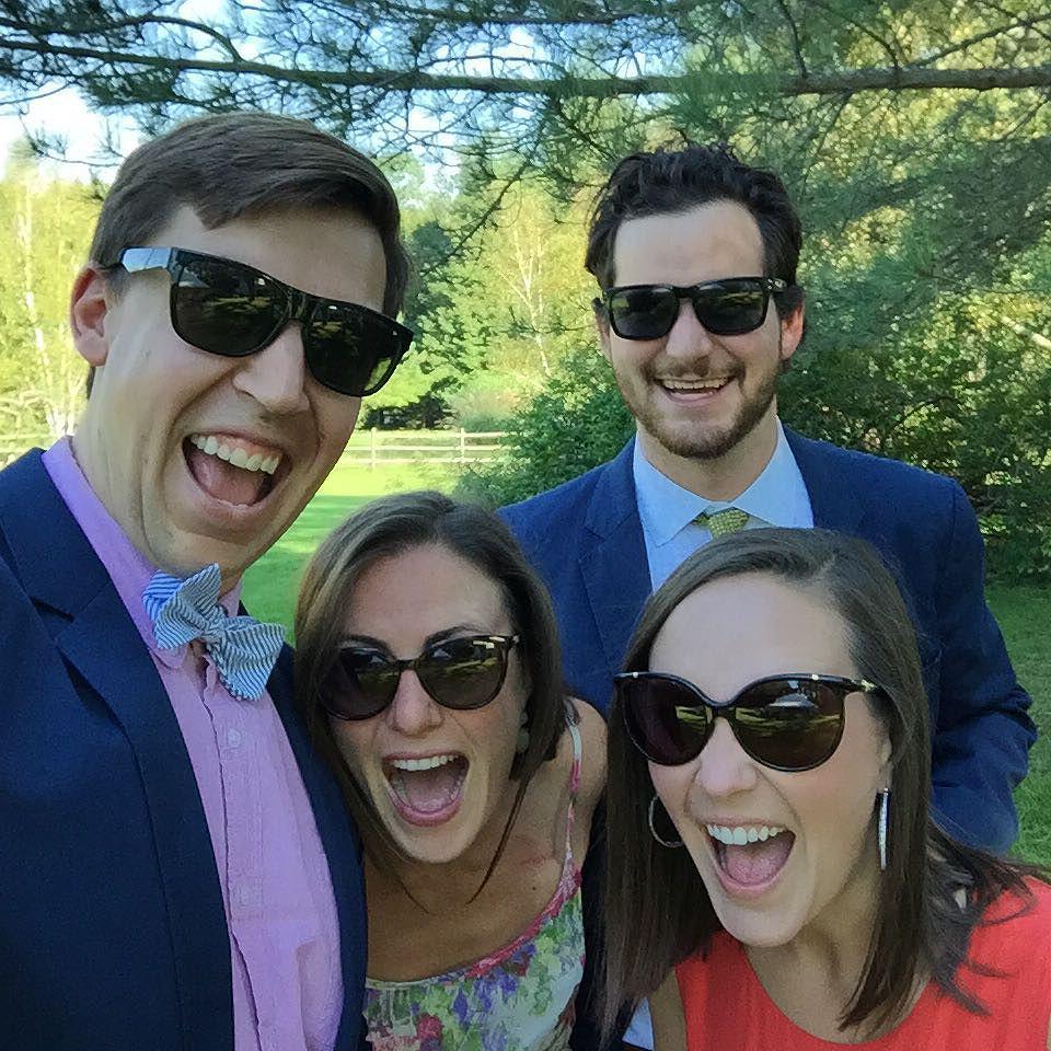 jstorrs's tweet image. Tailgating for #toddcushman #gameday #silverlabsofinstagram ift.tt/1Knroii