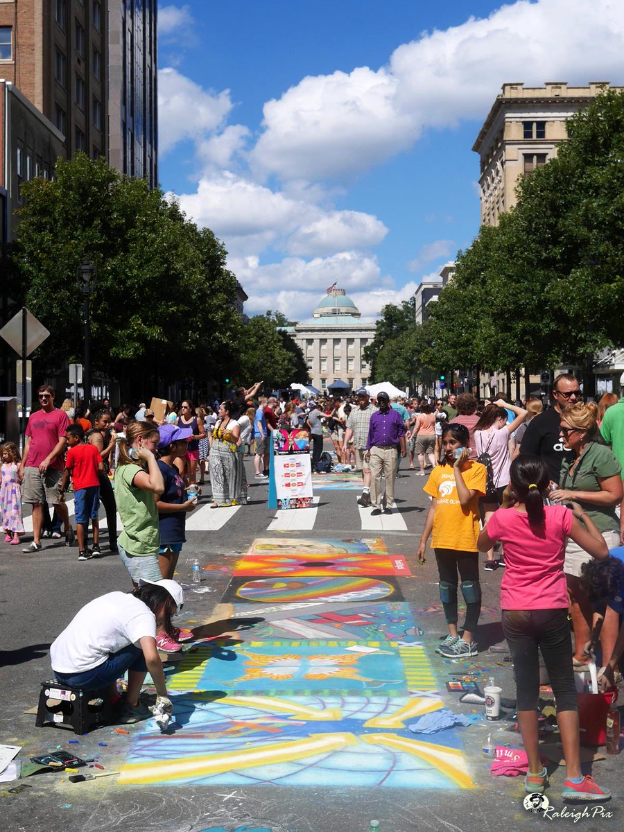 RaleighPix's tweet image. Street Painting at #SPARKconX. @SPARKconner raleighpix.com