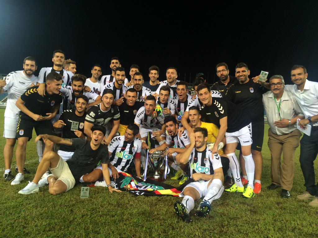 CDBadajoz's tweet photo. CAMPEONES!!!!!! #CopaFederación http://t.co/WHHRQDP2X3