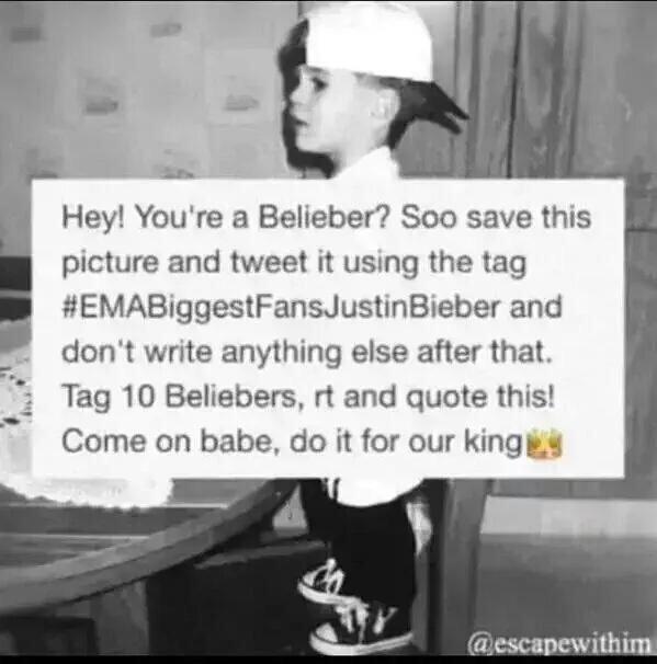 #EMABiggestFansJustinBieber