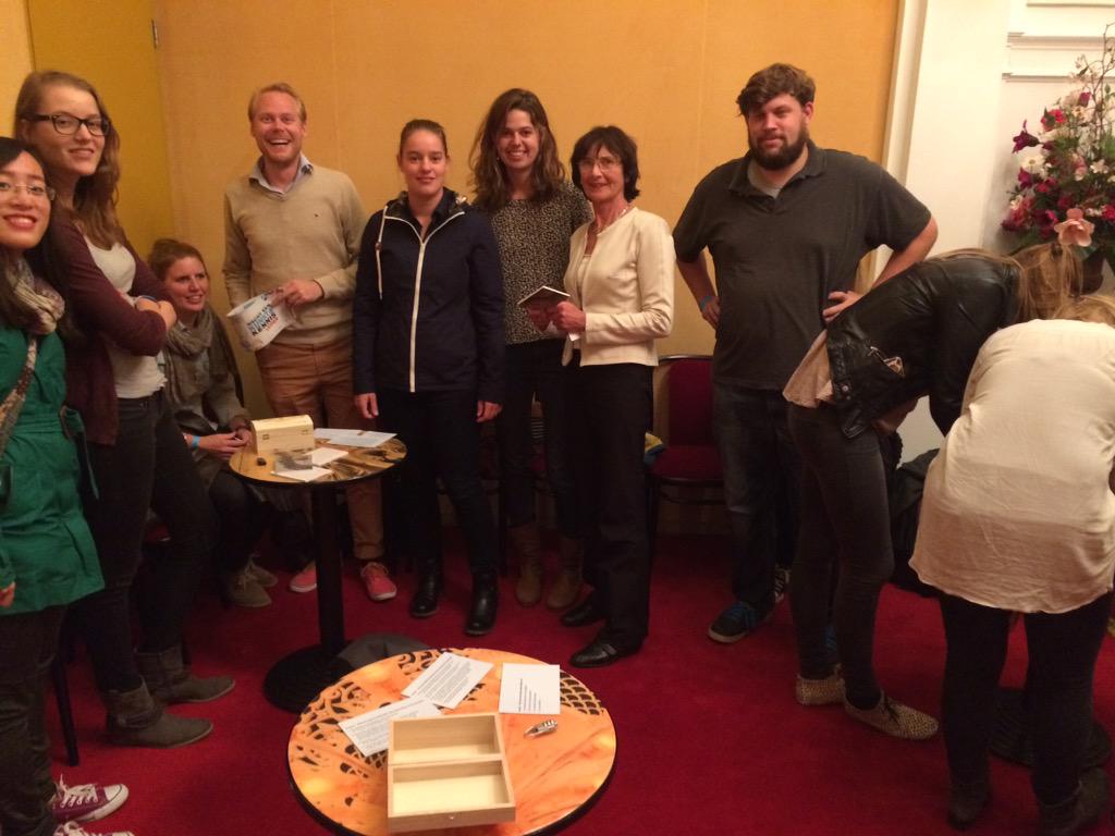 mardetvangennip's tweet photo. CSI team 1: onderzoek voltooid, code gekraakt en #GoeiMie geïdentificeerd #nkk15 @ScioLeiden #nachtfoto http://t.co/A8spr5Ehka