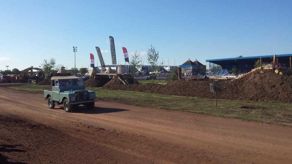 foxysdf's tweet photo. #LROshow http://t.co/8tf6XyEftr