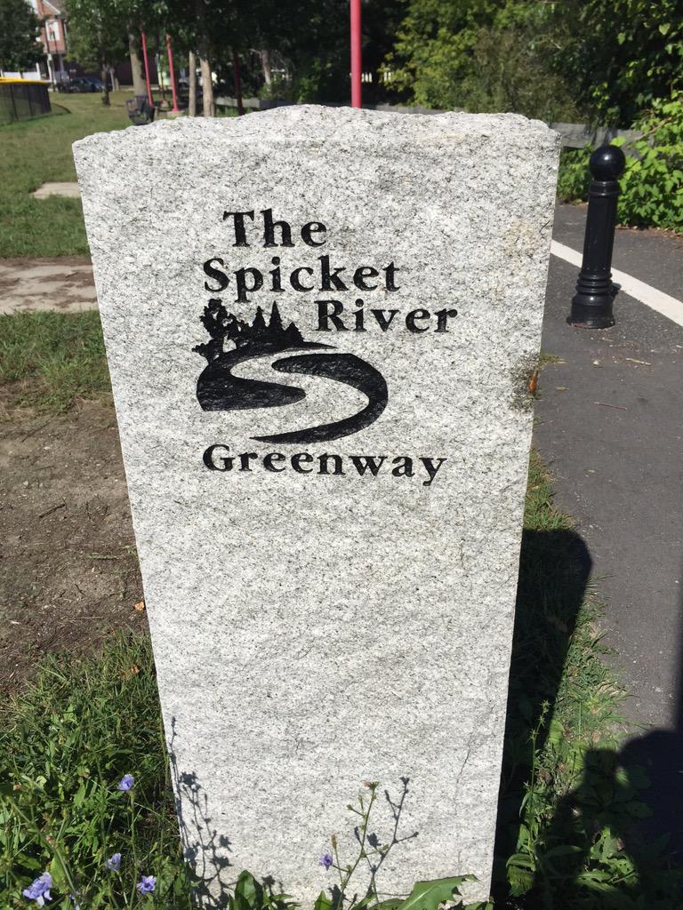Justin_deMello's tweet photo. #spicketrivercleanup success!!Lawrence @EagleTrib @GndwkLawrence http://t.co/g7mIQTQ6OG