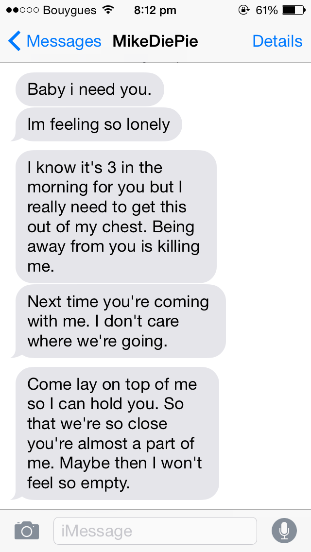 5SCS_Smut's tweet photo. “So Lonely” - #Miohael #CuteSCS #TextSCS http://t.co/fh6yFaDEyd