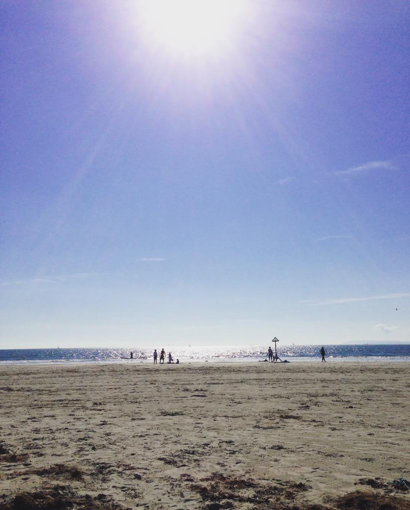 StephBurridge's tweet photo. Day at the beach #westwitterings #endofsummer #sunshine http://t.co/rhvWHJAlni