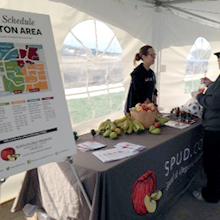 livemlc's tweet photo. So much fresh awesomeness out here in #Desrochers today! Having a blast with @SPUDEdmonton @GlowJuicery
Till 4pm! http://t.co/v9HgCKbmmz
