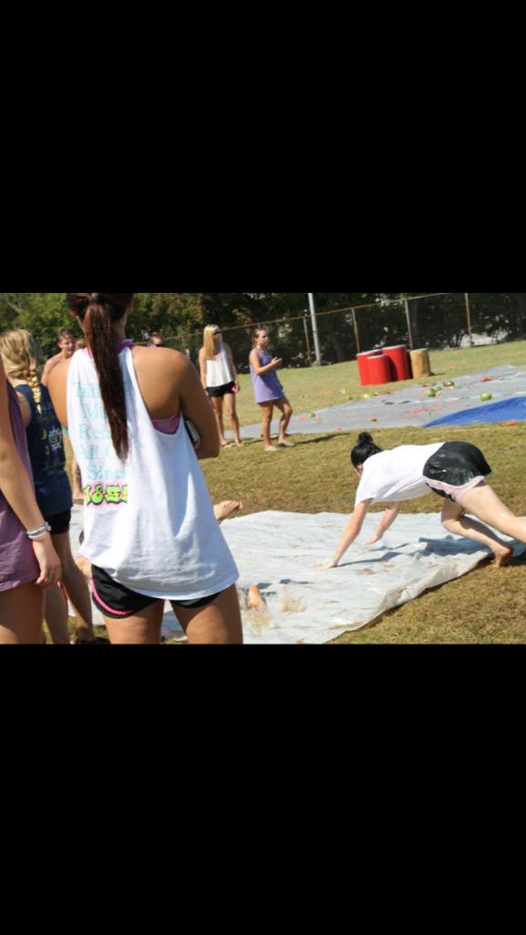 kinseymertens's tweet photo. Slid right into @LambdaChiUTC watermelon bust today #ChopWeek2015 @KappaDeltaUTC 🍉 http://t.co/di97KFKAuj