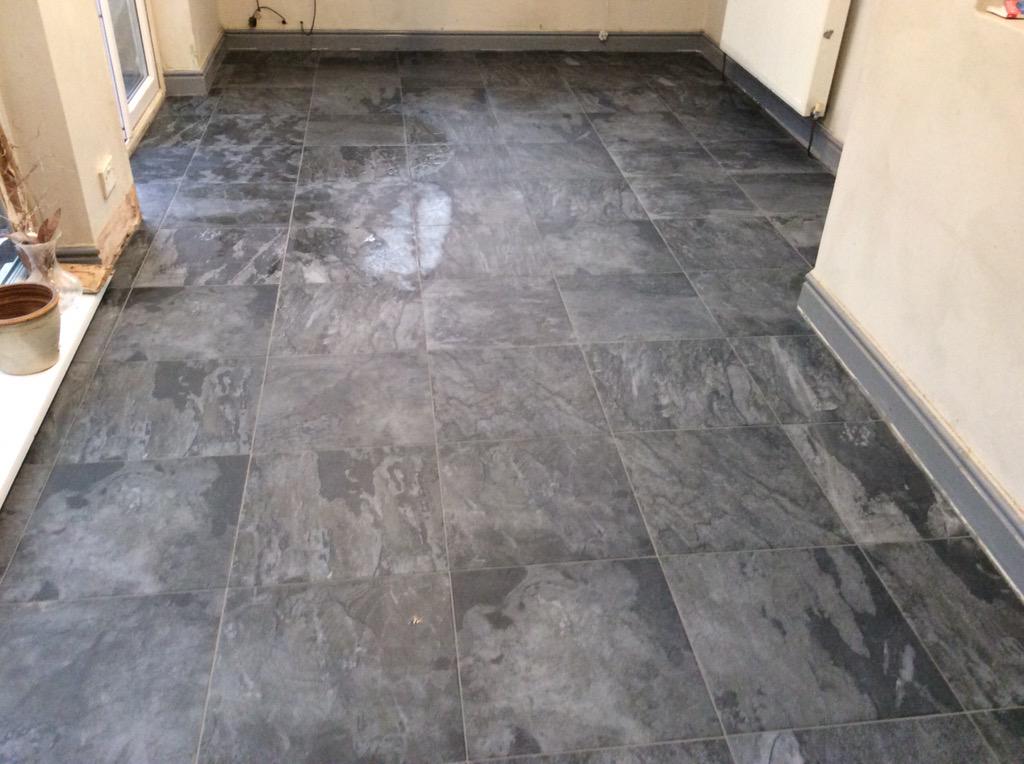 Ronstiling's tweet image. This weeks job in Wallasey, another happy customer.   Happy days.  #ultralevelit1  #toppstiles