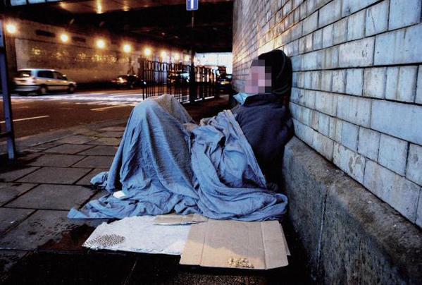 RomanGaul's tweet photo. Welcome to Neo-Dickensian @RichVPoor #Bitain a land of #homelessness, #DWP death-sentences & craven #Billionaires? http://t.co/homIQk8xvj