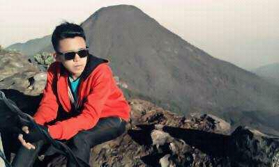 Robyrmd03's tweet photo. G.Gede Pangrango (Perbatasan Cianjur-Sukabumi-Bogor) @myTrip_myAdvntr http://t.co/P9J3ItTSh8