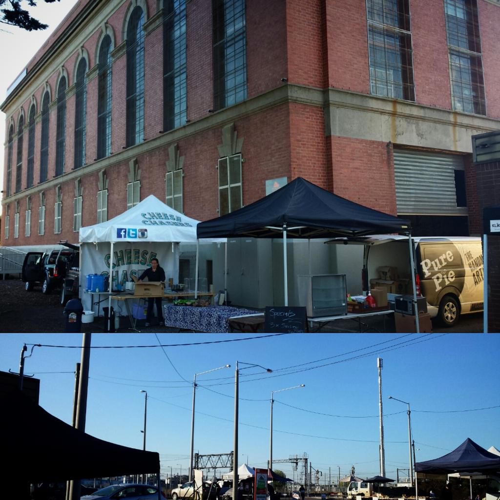 Good morning from Newport Substation Farmers' Market!  <a href="/LArtisanCheese/">L'Artisan Cheese</a> @laltromondorestaurant #marcelpetitecomte