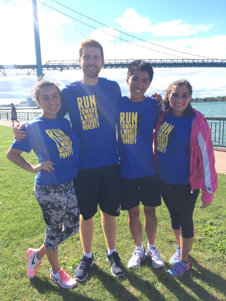C4Cuwin's tweet photo. C4C supporting our friends at EWB! #Run2EndPoverty #8km β€οΈπ http://t.co/hIVbpl4w1y