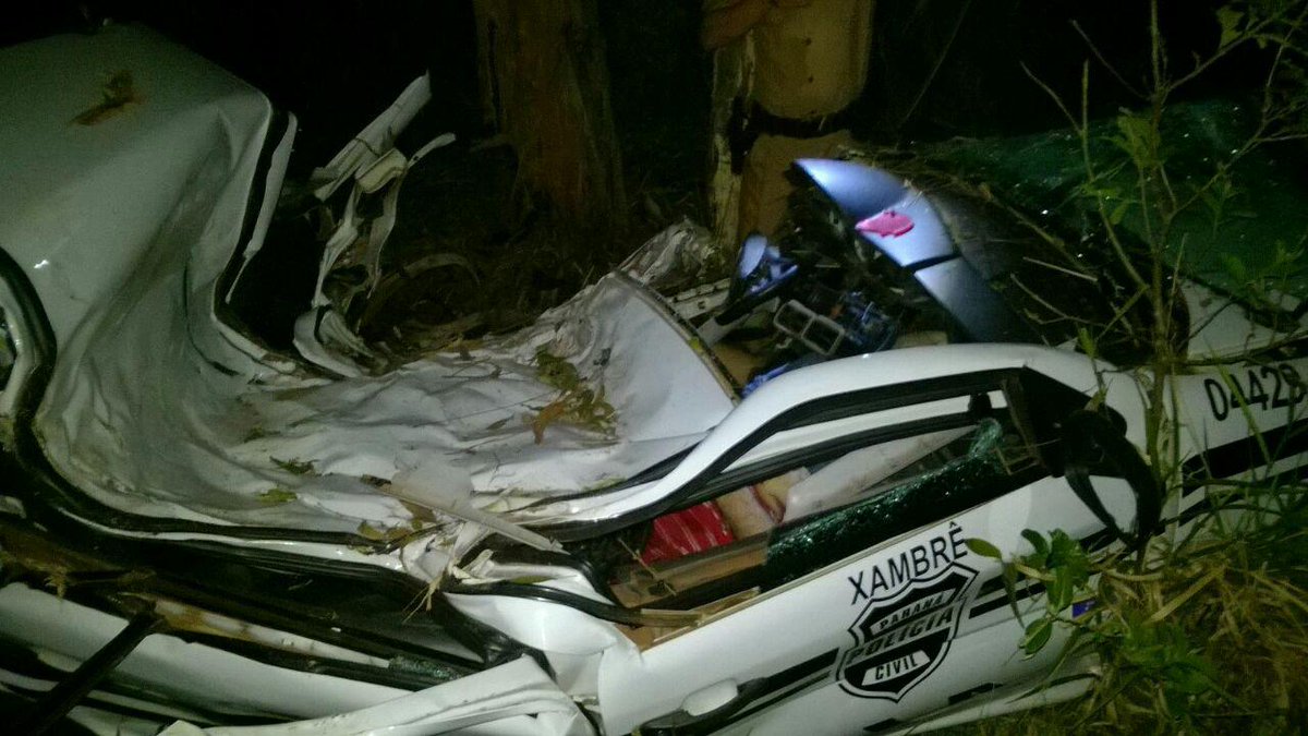 HPiassetta's tweet photo. PCPR ALEXANDRE LUIS LOURENCI e um preso, morreram em acidente nesta madrugada, na rodovia entre Xambre e Casa Nova. http://t.co/RvsmZ9mhkt