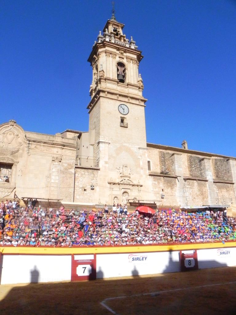 verdeguer's tweet photo. Crónica de la 1era de la #SetmanadeBous #AlgemesiBous #Bous15 #BousAlgemesi @Comisioalgemesi
http://t.co/Wk9DrWGlfo http://t.co/46IFUIO9SZ