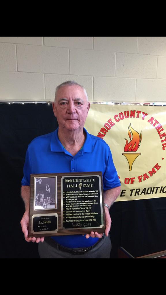 coachjohnpetett's tweet photo. Very proud of my dad today being inducted into Monroe Co. Athletic HOF. #classof57 http://t.co/2gEy9Z5UuT
