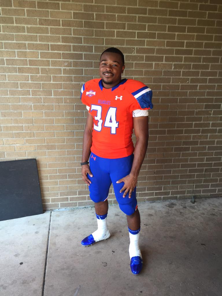 RemusBulmer's tweet photo. Game time🔶🔷 http://t.co/kMl8XnO8Vu