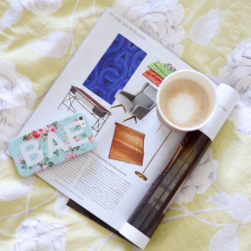 Phone = BAE 🙌🏻 Can't get enough of my new <a href="/clashcases/">ClashCases</a> case💕👌🏻🌸 And after a late night and … ift.tt/1KACKRf